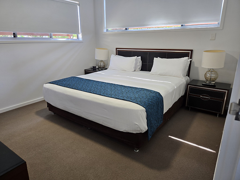 Actual Photos of a 3 Bedroom 1 Bathroom|Villa Quarterdecks Retreat 521-Bayside-Coastal-Management-Pty-Ltd-accomodation-301