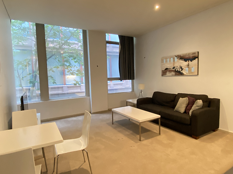 Actual Photos of a One Bedroom Standard Riverside Apartments 345-Penthagon-Grange-accomodation-4