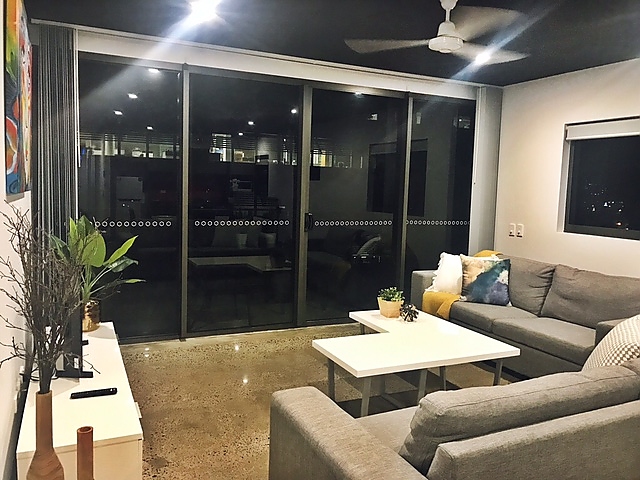 Actual Photos of a 1 Bedroom Apartment RNR Serviced Apartments Darwin 285-Rochow-Developments-PTY-LTD-accomodation-Darwin-CBD