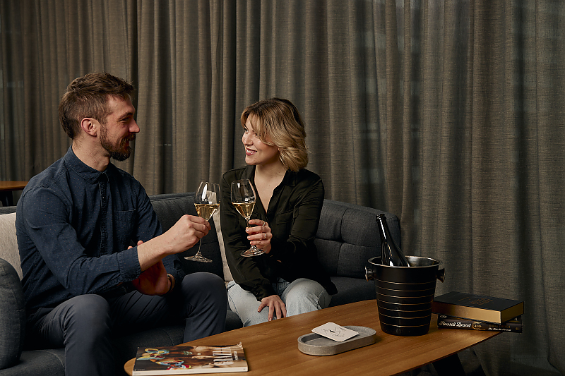 Actual Photos of a 2 Bedroom Deluxe Apartment Shadow Play by Peppers 537-City-Road-Hotel-PTY-LTD-accomodation-3