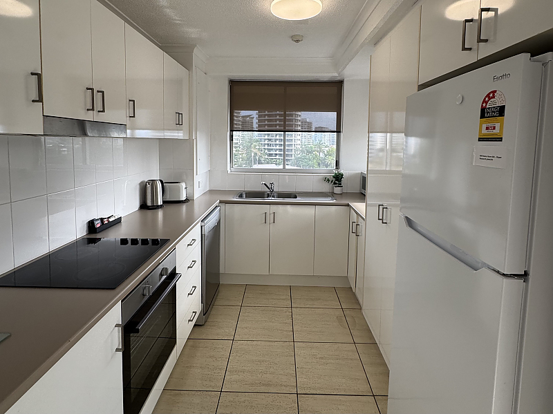 Actual Photos of a 2 bedroom 2 bathroom Oceanview Surfers Residences 531-Eden-Resorts-Pty-Ltd-accomodation-213