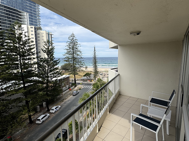 Actual Photos of a 2 bedroom 2 bathroom Oceanview Surfers Residences 531-Eden-Resorts-Pty-Ltd-accomodation-213