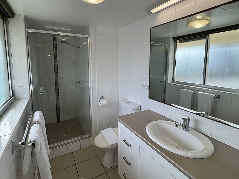 Actual Photos of a 2 bedroom 2 bathroom Oceanview Surfers Residences 531-Eden-Resorts-Pty-Ltd-accomodation-213