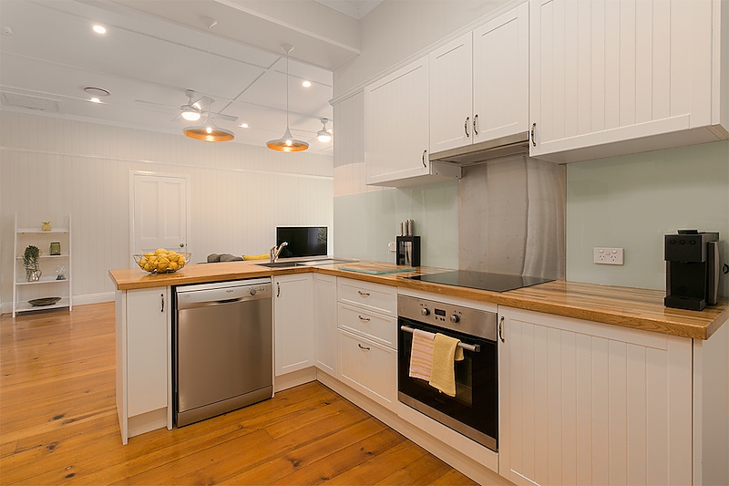 Actual Photos of a Apartment 1 Tallywood 393-RYLANCE-HOLIDAY-HOMES-accomodation-Auchenflower