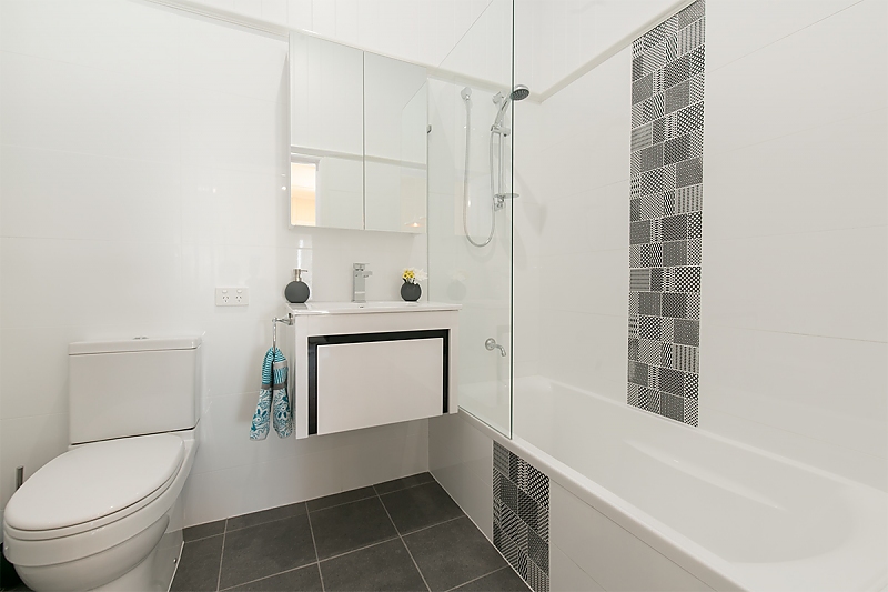 Actual Photos of a Apartment 1 Tallywood 393-RYLANCE-HOLIDAY-HOMES-accomodation-Auchenflower