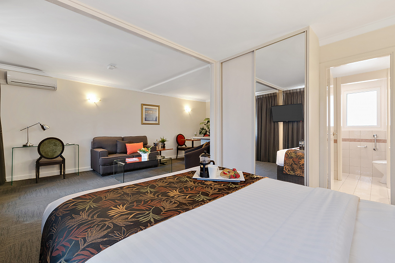 Actual Photos of a Studio Suite The Peninsula 374-The-Peninsula--accomodation-41