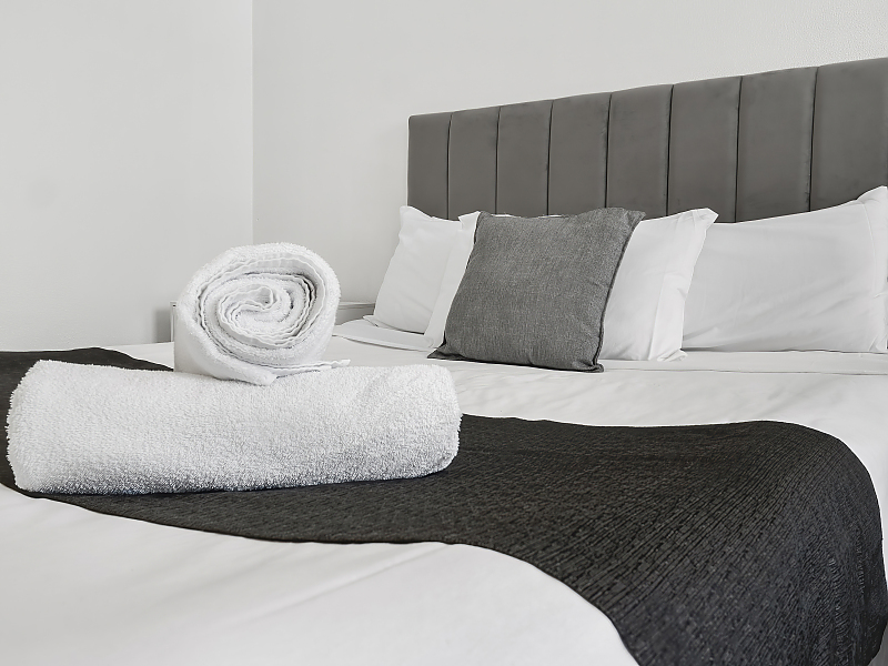 Actual Photos of a Twin Pet Friendly  The Robert Towns 480-The-Trustee-for-Robert-Towns-Unit-Trust-accomodation-278