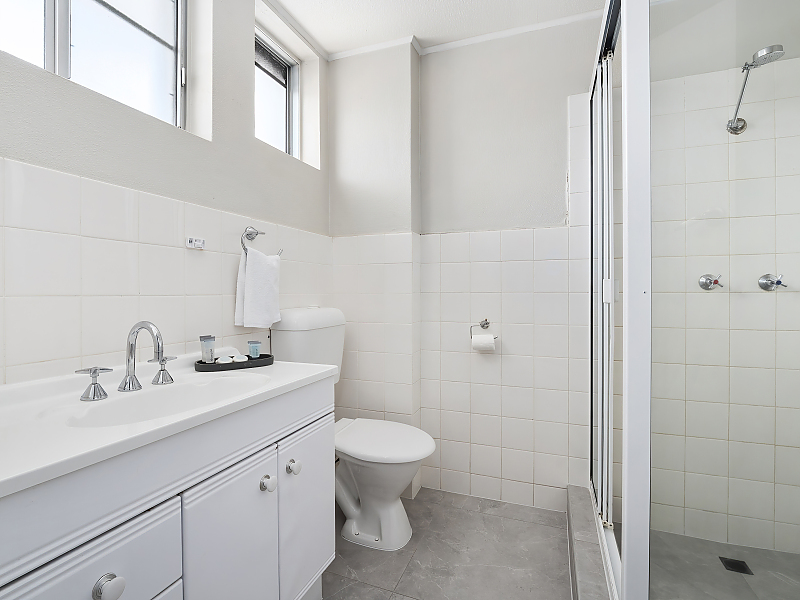 Actual Photos of a Family Room The Robert Towns 480-The-Trustee-for-Robert-Towns-Unit-Trust-accomodation-278