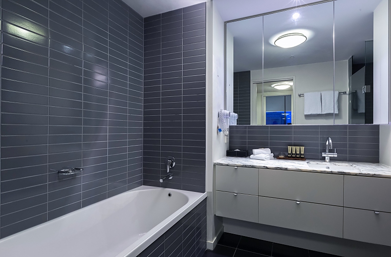 Actual Photos of a 3 Bedroom Waterview The Sebel Residences Melbourne Docklands 211-Metro-Real-Estate-Services-Pty-Ltd-accomodation-8