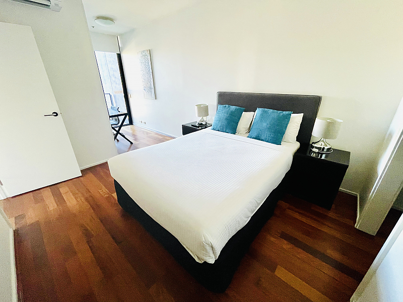 Actual Photos of a 3 Bedroom Waterview The Sebel Residences Melbourne Docklands 211-Metro-Real-Estate-Services-Pty-Ltd-accomodation-8