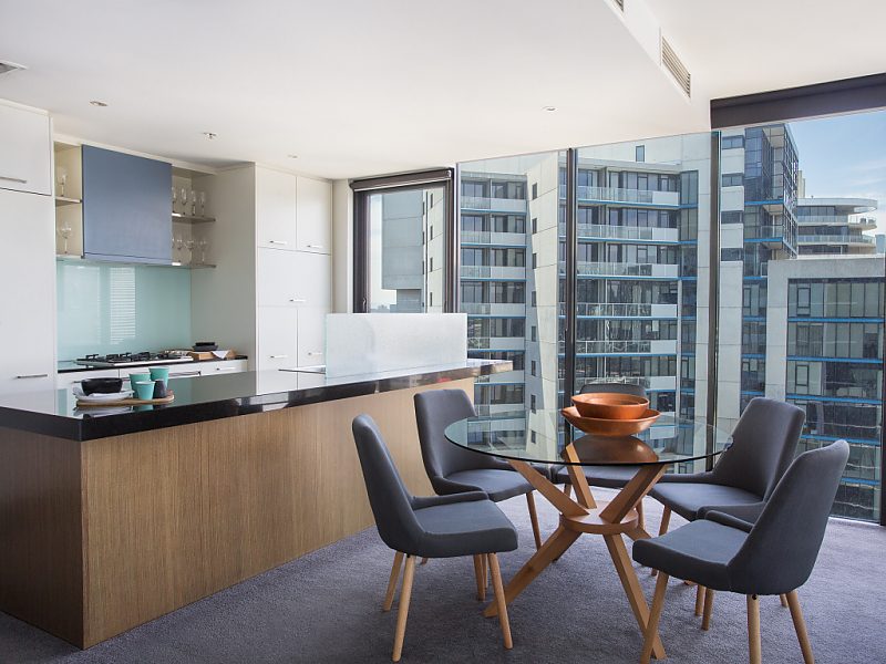 Actual Photos of a 3 Bedroom Waterview The Sebel Residences Melbourne Docklands 211-Metro-Real-Estate-Services-Pty-Ltd-accomodation-8