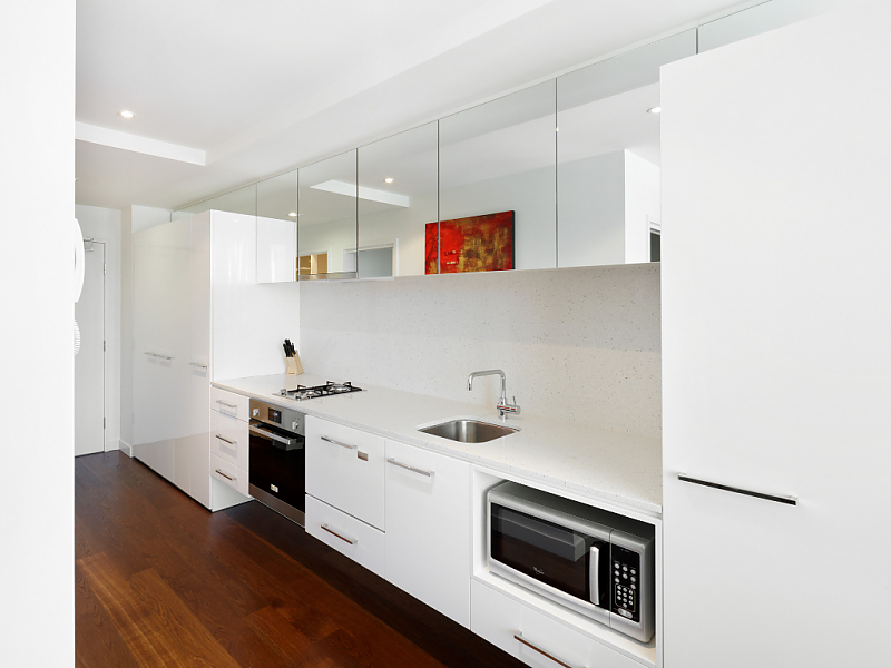 Actual Photos of a 1 Bedroom  Apartment The Sebel Residences Melbourne Docklands 211-Metro-Real-Estate-Services-Pty-Ltd-accomodation-8