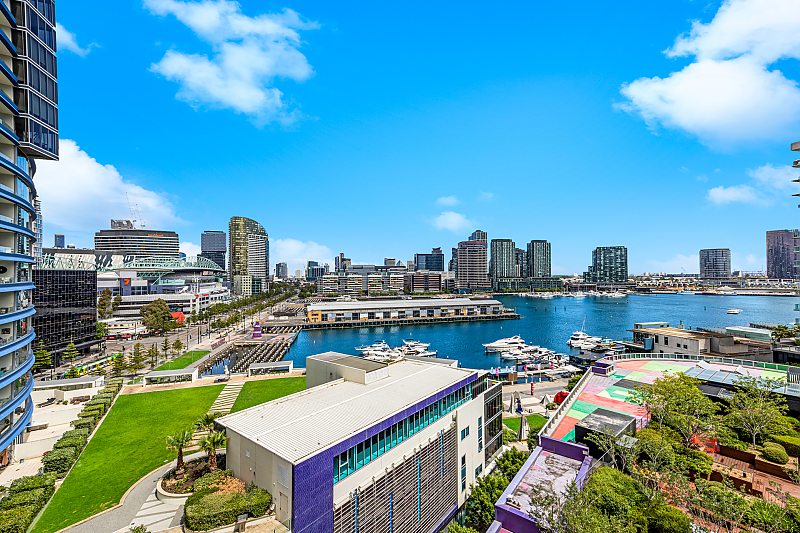 Actual Photos of a 2 Bedroom Waterview The Sebel Residences Melbourne Docklands 211-Metro-Real-Estate-Services-Pty-Ltd-accomodation-8