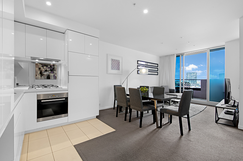 Actual Photos of a 2 Bedroom Waterview The Sebel Residences Melbourne Docklands 211-Metro-Real-Estate-Services-Pty-Ltd-accomodation-8
