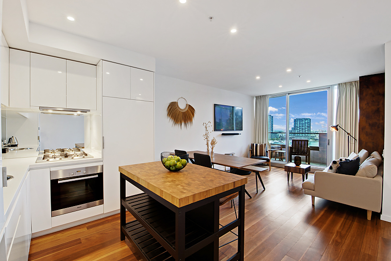 Actual Photos of a 2 Bedroom Waterview The Sebel Residences Melbourne Docklands 211-Metro-Real-Estate-Services-Pty-Ltd-accomodation-8