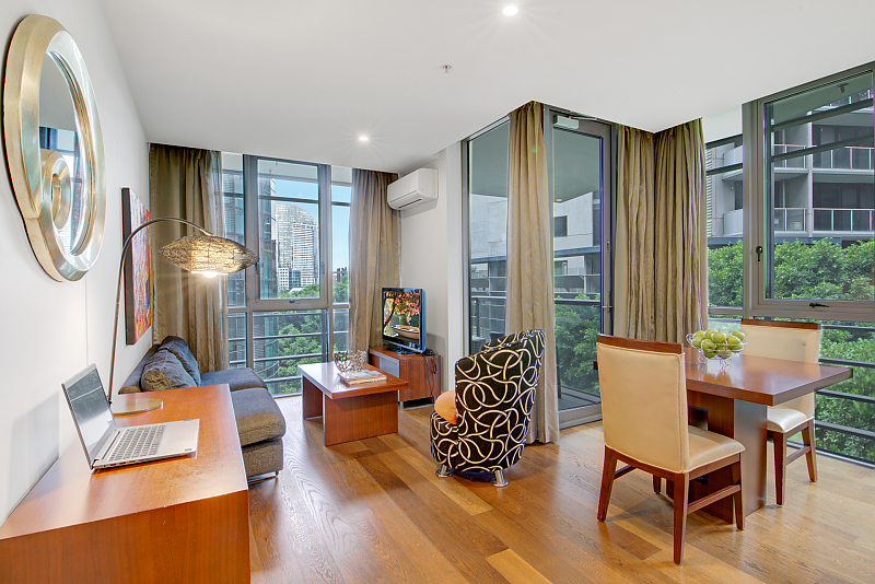 Actual Photos of a 1 Bedroom  Apartment The Sebel Residences Melbourne Docklands 211-Metro-Real-Estate-Services-Pty-Ltd-accomodation-8