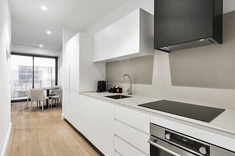 Actual Photos of a One Bedroom Deluxe Apartment Tyrian Serviced Apartments Albert Park Lake 302-Tyrian-Serviced-Apartments-Albert-Park-Lake--accomodation-4