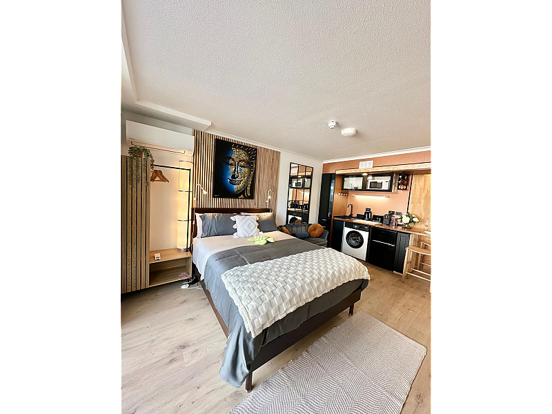 Actual Photos of a Deluxe Studio West End Central Apartments 335-West-End-Central-Apartments-accomodation-69