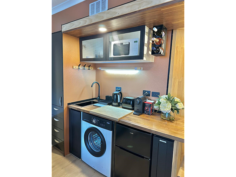 West End Central Apartments -   Furnished Apartment