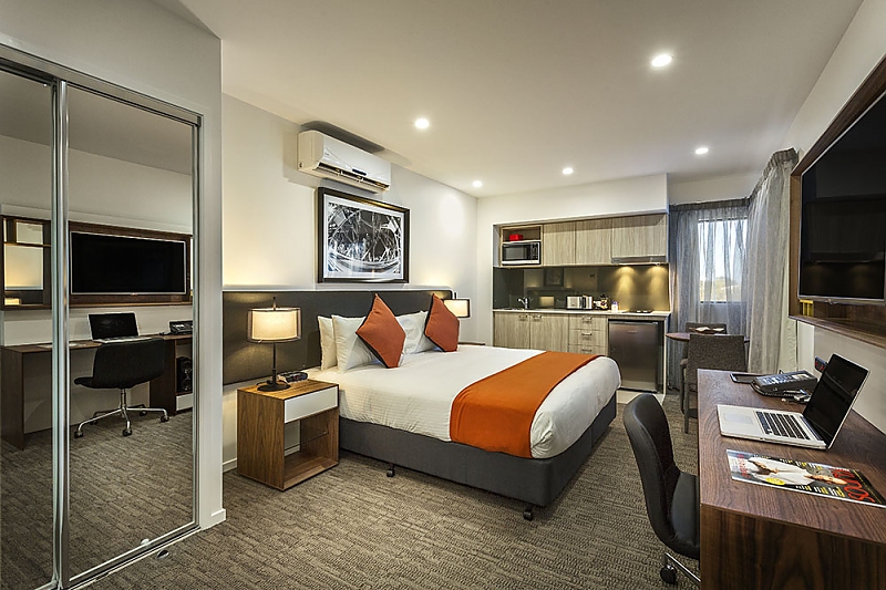 Actual Photos of a Studio Apartment Woolloongabba Residences 386-Woolloongabba-Residences-accomodation-Woolloongabba