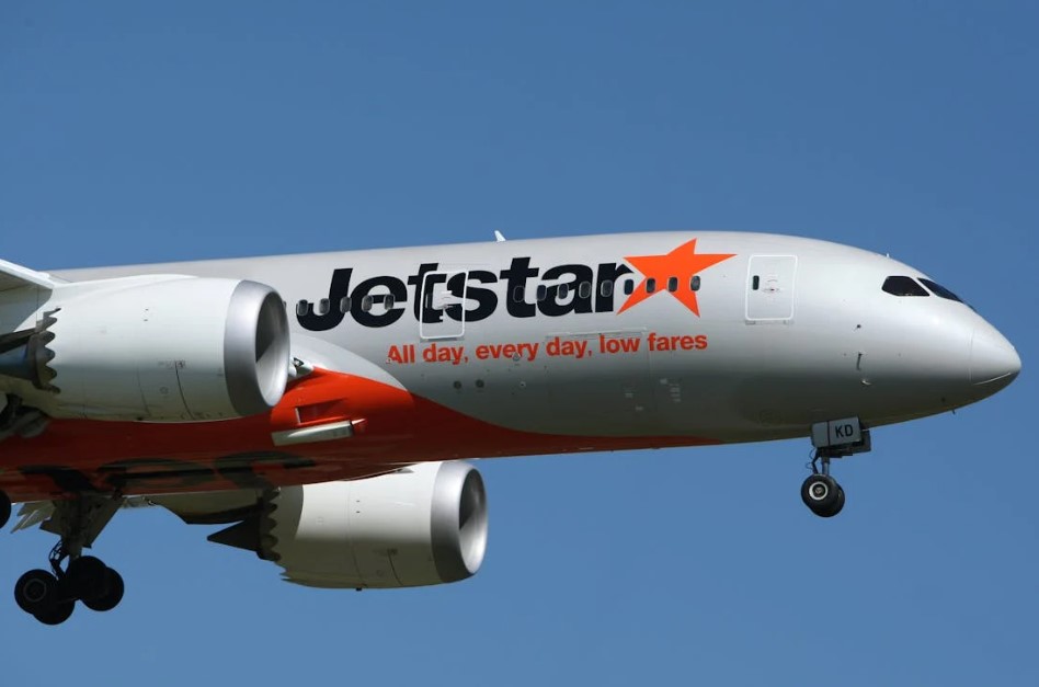 jetstar plane