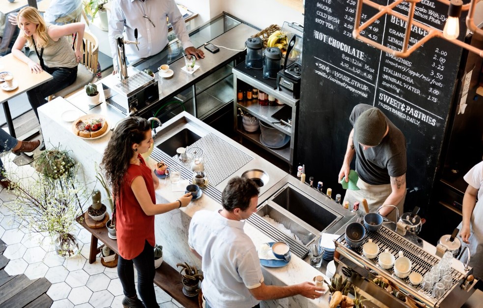  People at the coffee shop