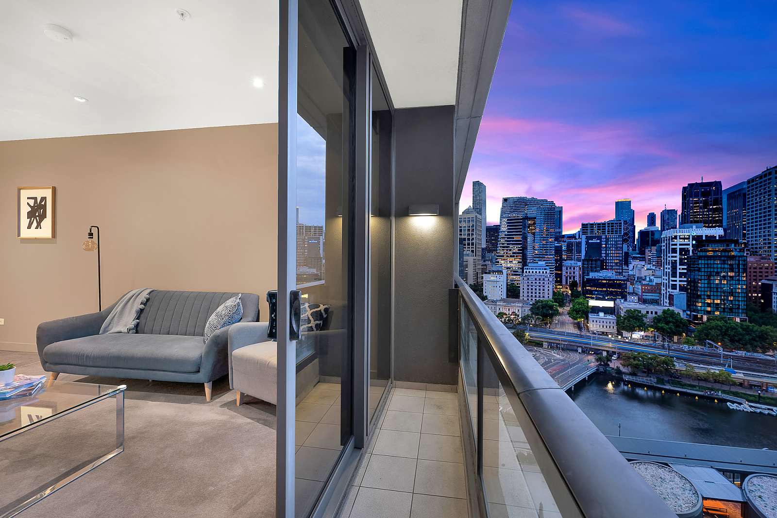 1 bedroom apartment in Southbank