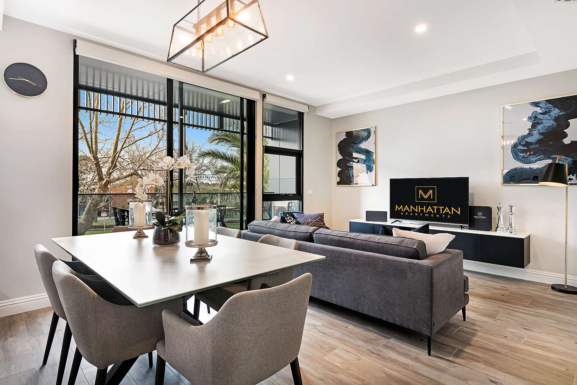 two bedroom premier apartment in Caulfield North