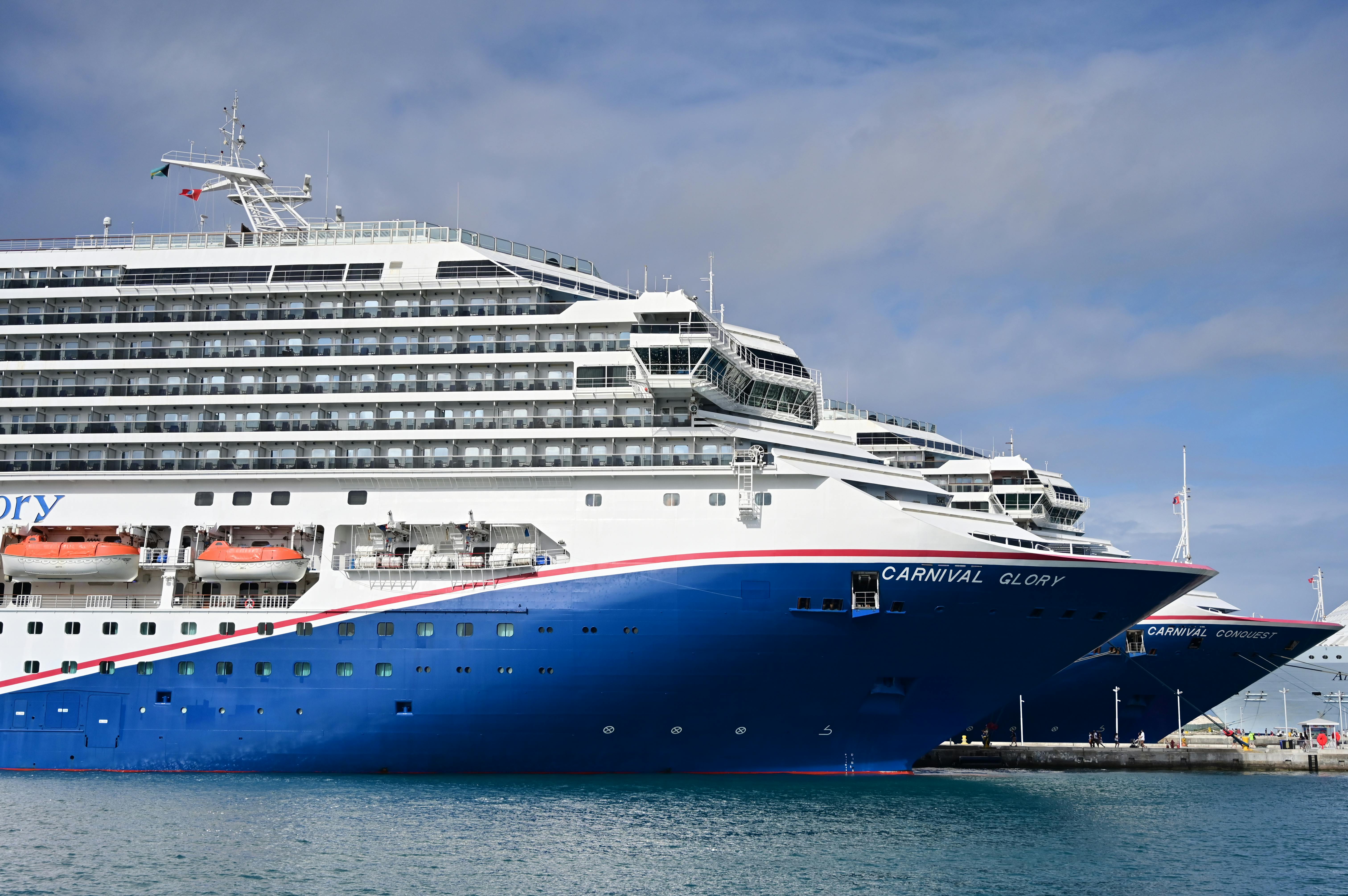 Carnival Glory